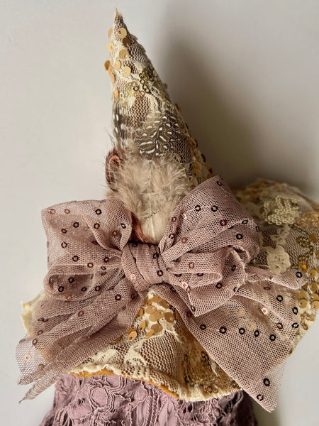 Wonder-Filled Attic Ghost// Plum Lace