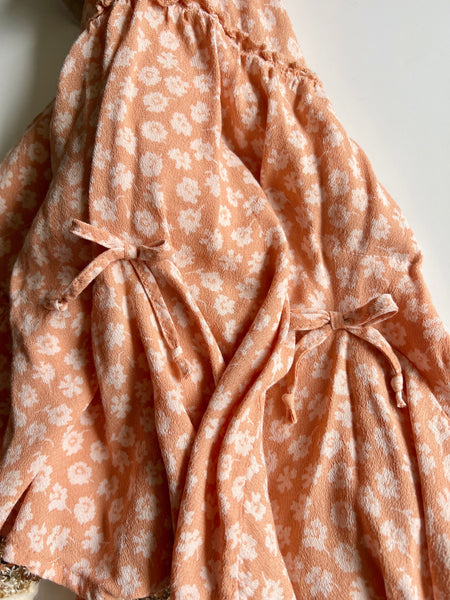 Wonder-Filled Attic Ghost// Peachy Floral