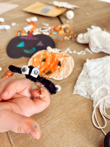 Dainty Maker Craft Box No. 17 // Halloween Outside the Lines Box