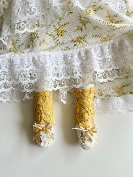 Wonder-Filled Attic Ghost// Golden Wildflower