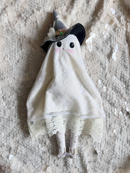 Wonder-Filled Attic Ghost// Vintage Lace
