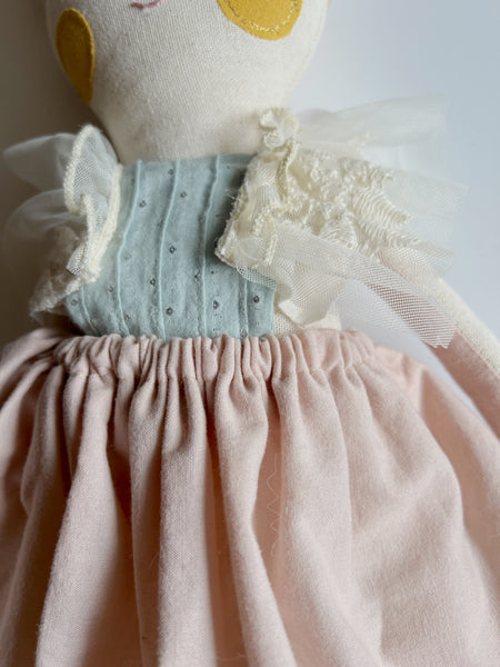 Wonder-Filled Pig // Isicle Shimmer