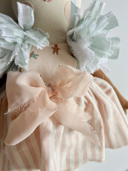 Wonder-Filled Snowbabe // Pastel Gingerbread