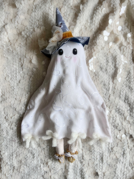 Wonder-Filled Attic Ghost// Vintage Paisley