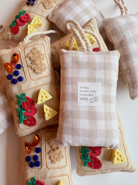 Snack Plate Ornament