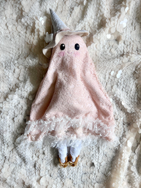 Wonder-Filled Attic Ghost// Vintage Blush Lace