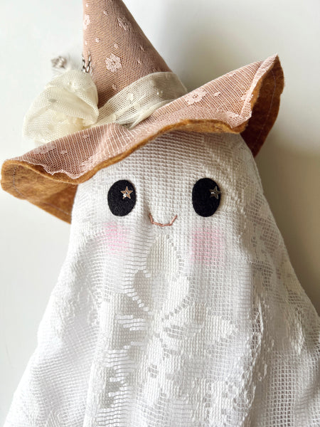 Wonder-Filled Attic Ghost// Vintage Scalloped Lace