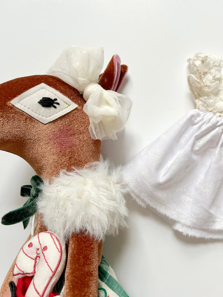 Velvet Fawn Bespoke Holiday Set // Festive Wreath