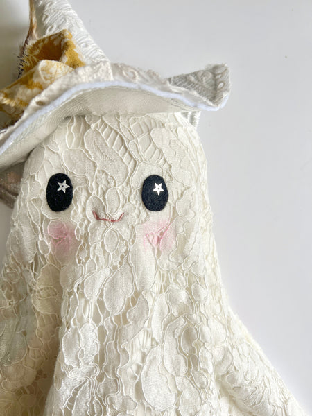 Wonder-Filled Attic Ghost// Textured Lace