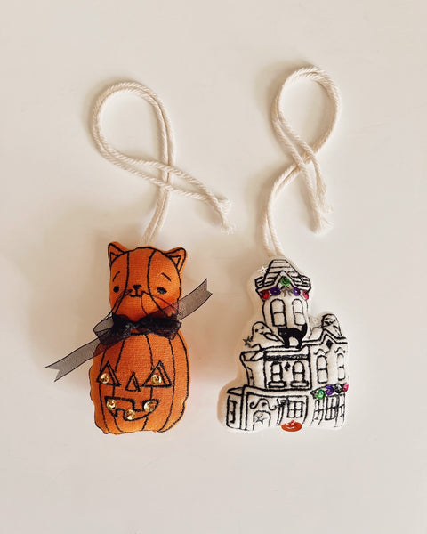 Pumpkin Kitty Halloween Charm