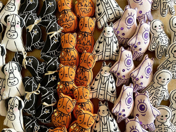 Classic Halloween Pocket Pals