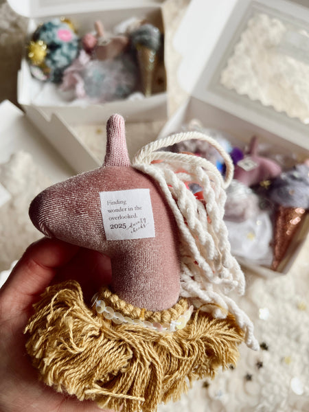 Deluxe Couture Ornament Set