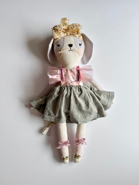 Wonder-Filled Pup // Ice Skate