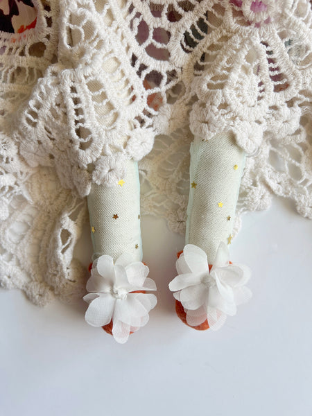 Wonder-Filled Attic Ghost// Jewel-Tone 2