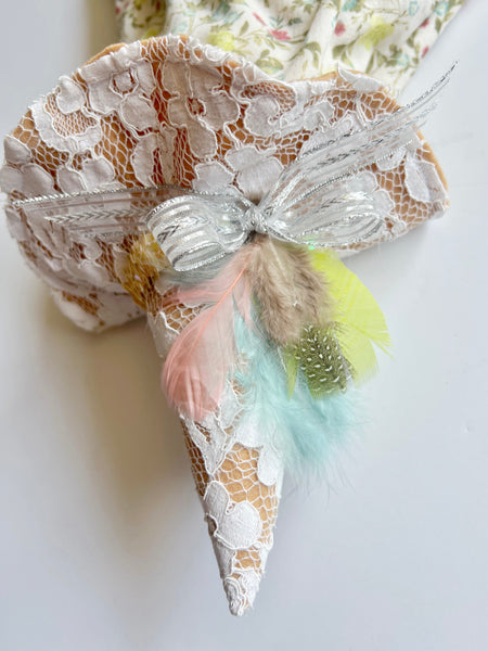 Wonder-Filled Attic Ghost// Floral Bows