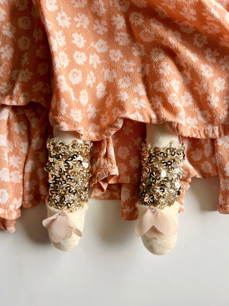 Wonder-Filled Attic Ghost// Peachy Floral