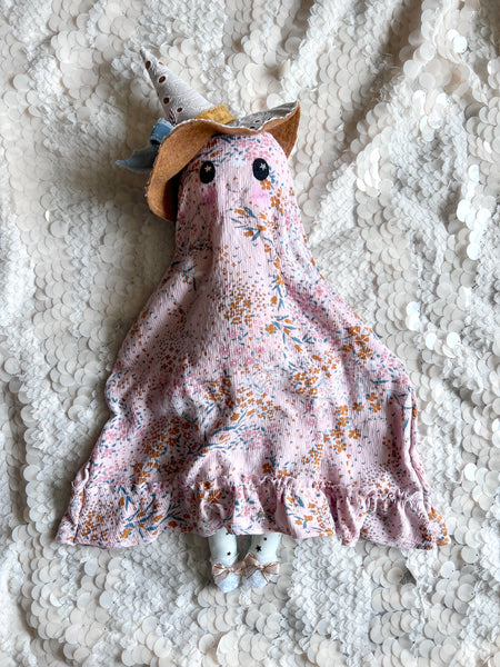 Wonder-Filled Attic Ghost// Blush & Gold Garden