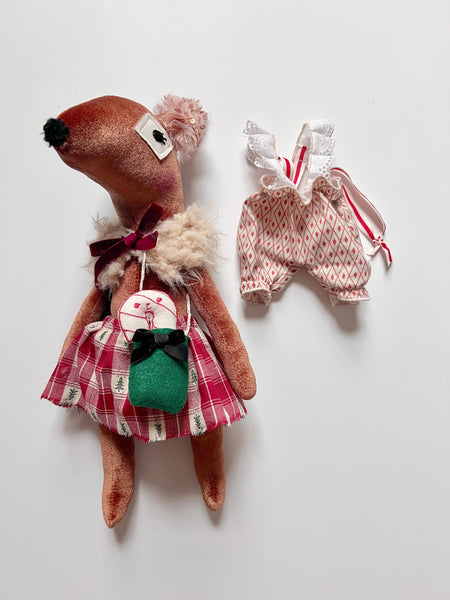 Velvet Fawn Bespoke Holiday Set // Underneath the Tree