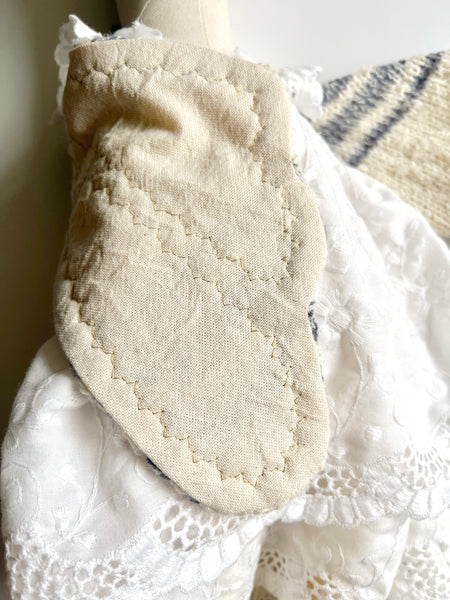 Wonder-Filled Goose// Iris Lace