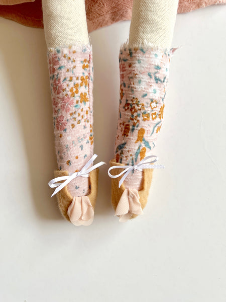 Wonder-Filled Bespoke Lamb // Blush Smocked