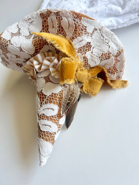 Wonder-Filled Attic Ghost// White Eyelet