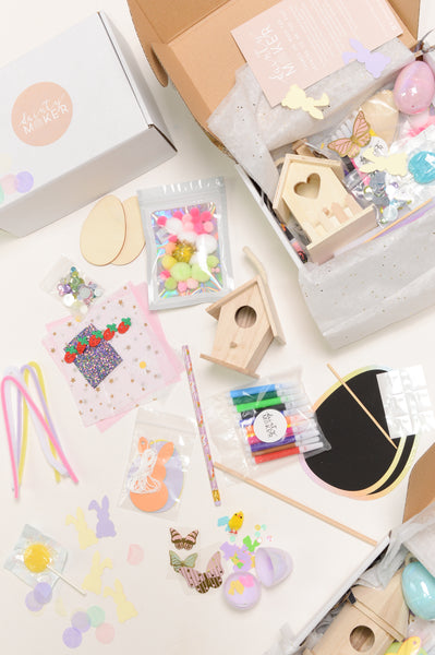 Dainty Maker Craft Box No. 14 // Outside the Lines Box